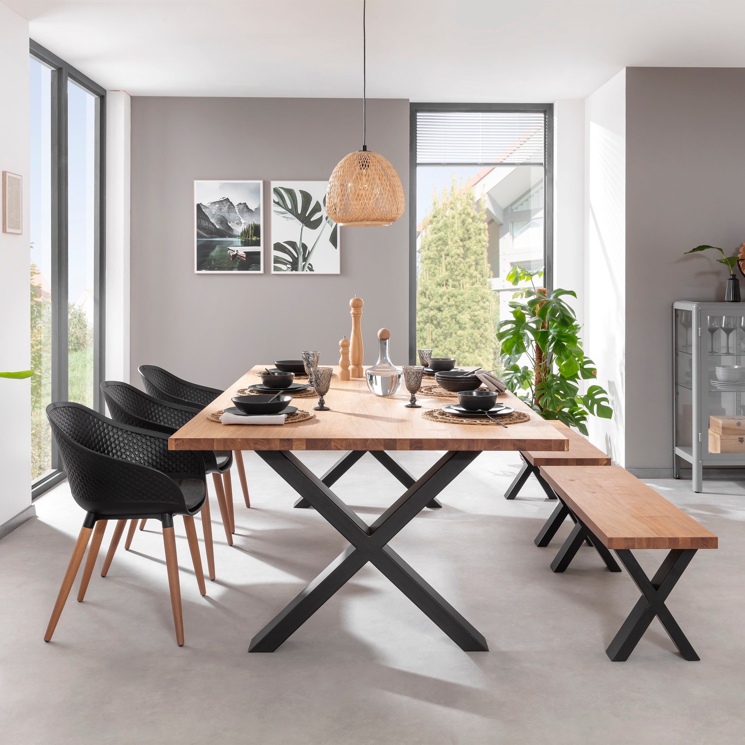 NEO – Dining Table X Frame